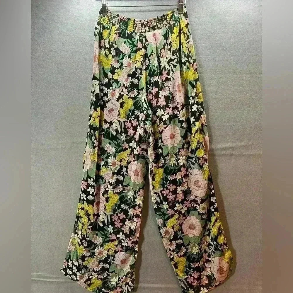 Lulus Floral Pants Size Medium‎ - Picture 5 of 9